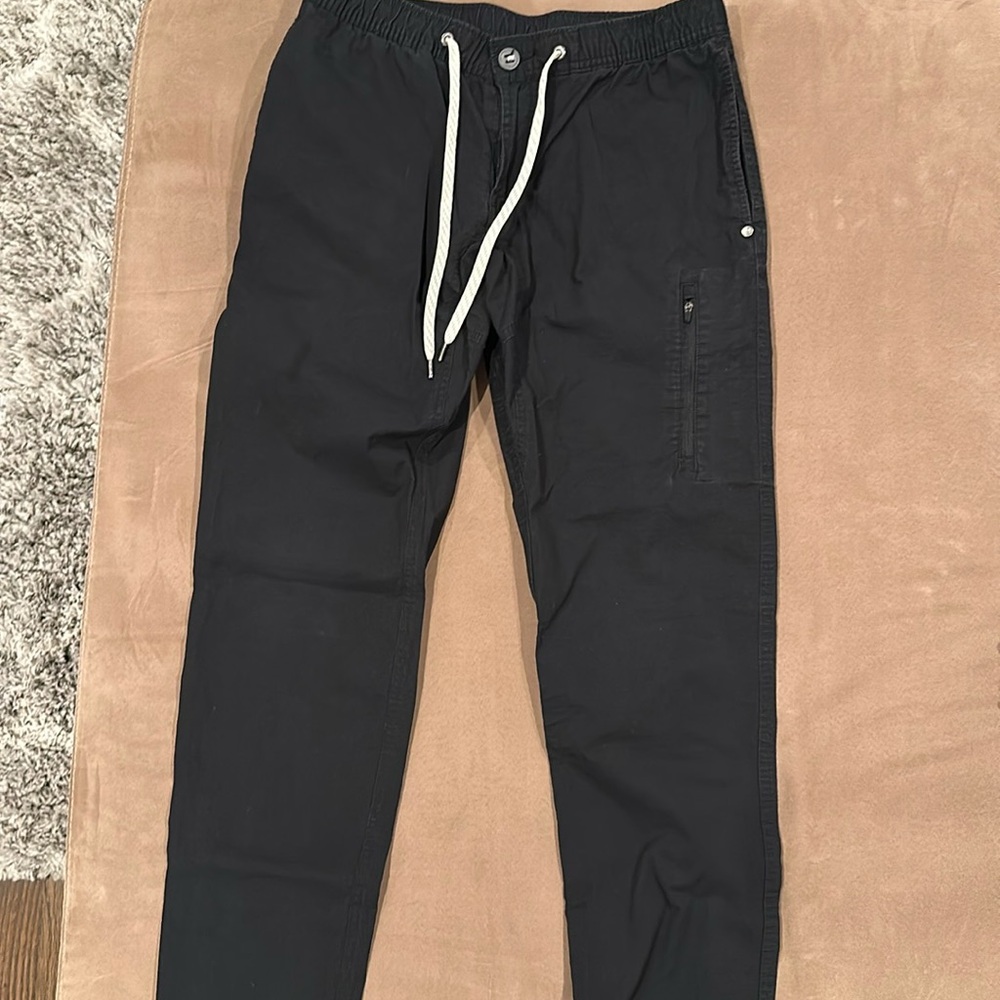Vuori Men’s Black Ripstop pants